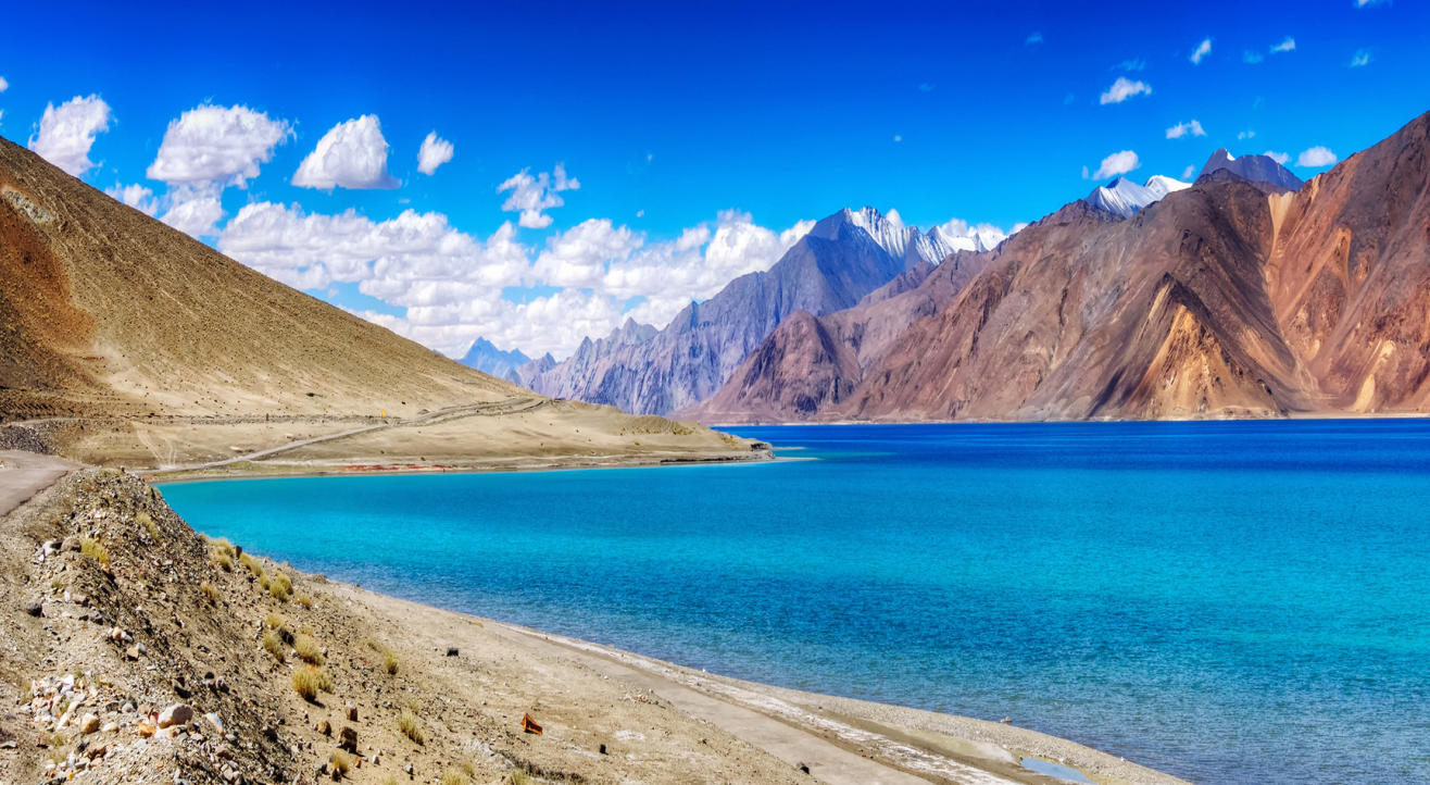 leh ladakh tourist places list