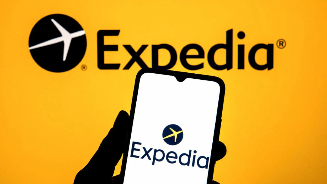  Expedia Travel